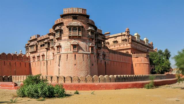 Das 1588 erbaute Junagarh Fort in der Stadt Bikaner, Indien.